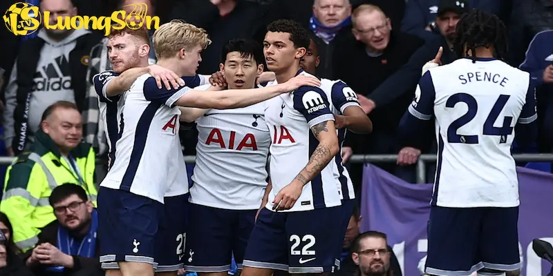 Tottenham Vs Man City 02:30 27/2: Gà Trống Lại Gáy Vang? 2 Tottenham vừa có trận thắng ấn tượng 4 - 1 trước Ipswich Town