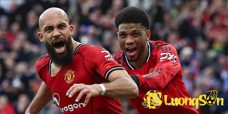 Soi Kèo Manchester United vs Tottenham Hotspur Lúc 19h30 Ngày 7/2/26 4 Phân tích chiến thuật và tỷ lệ kèo giữa Manchester United vs Tottenham Hotspur